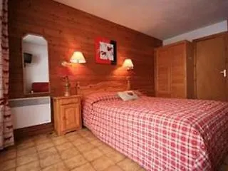 Au Bois De Lune ホテル シャテル