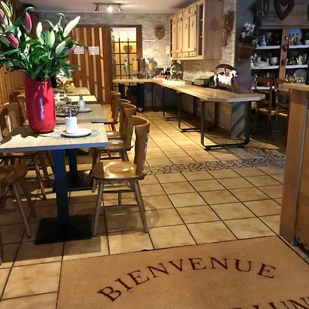 Au Bois De Lune ホテル