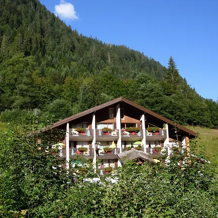 Au Bois De Lune Hotel 3*